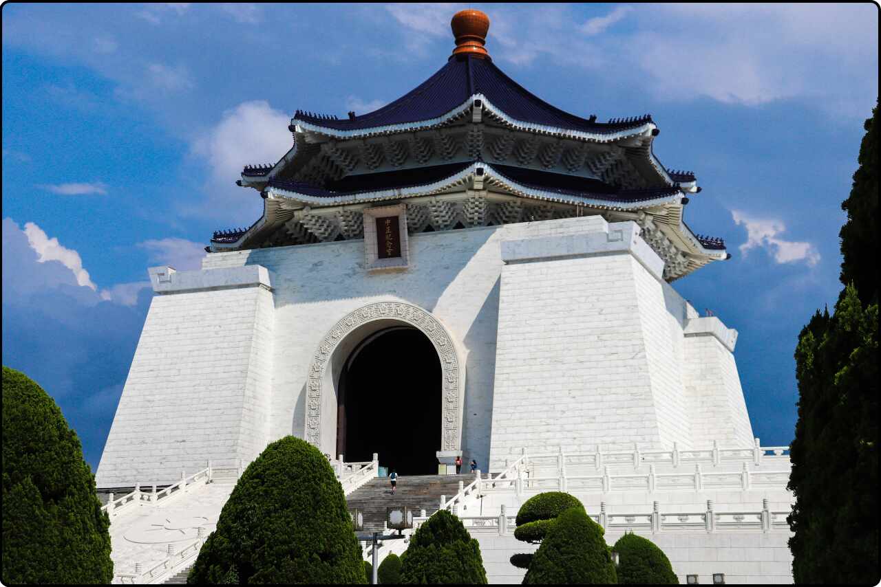 The National Chiang Kai-Shek Memorial Hall, a grand monument in Taipei, Taiwan.